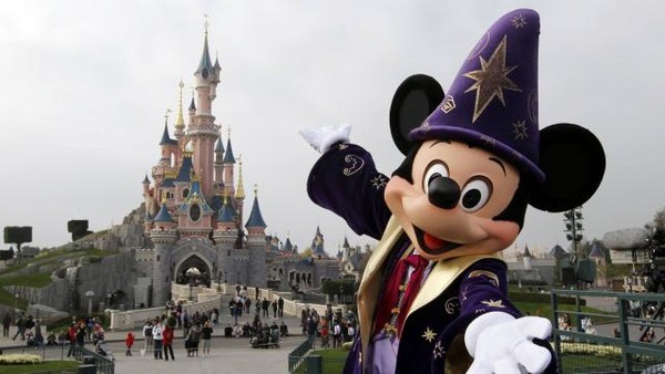 Attentats :  Fausse alerte à Disneyland Paris  ...