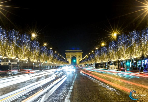 Illuminations de Noël     ...    Les Champs Elysées !