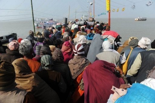 Naufrage d'un Ferry en Inde ... plus de 100 morts  !