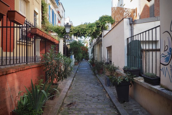 La villa la plus fleurie de Paris ...