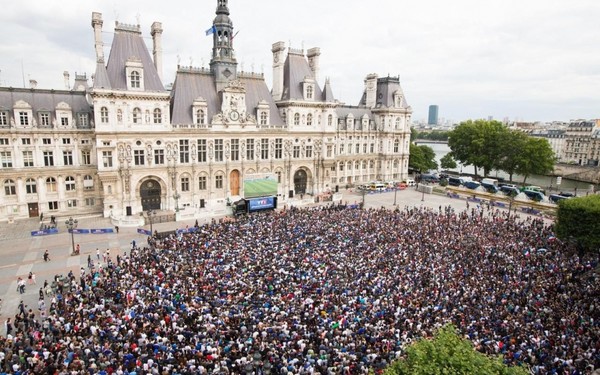 20 000 fans attendus ce mardi devant l’écran géant ...