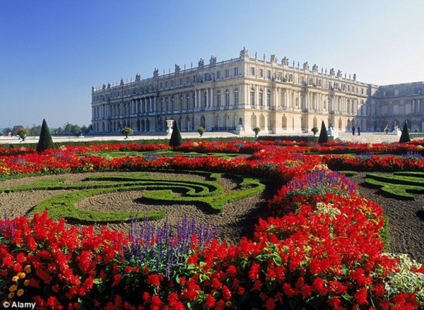 Les jardins de Versailles    ...