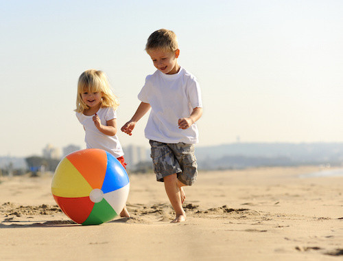 Conseils de sécurité des enfants à la plage  ...