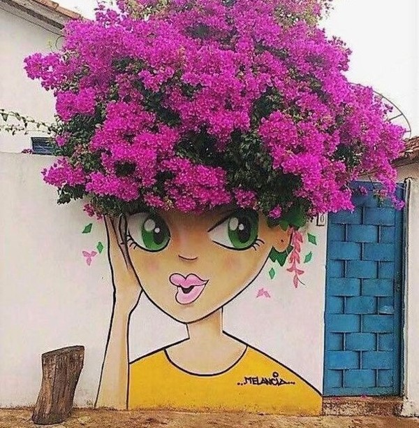 Quand le Street Art se confond avec la végétation ...