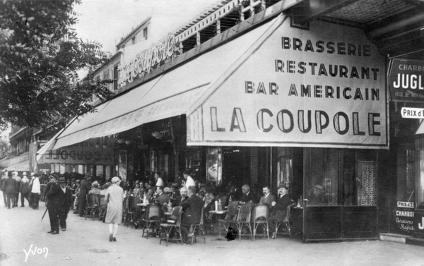 La Coupole ouvre ses portes le 21 décembre 1927 ...