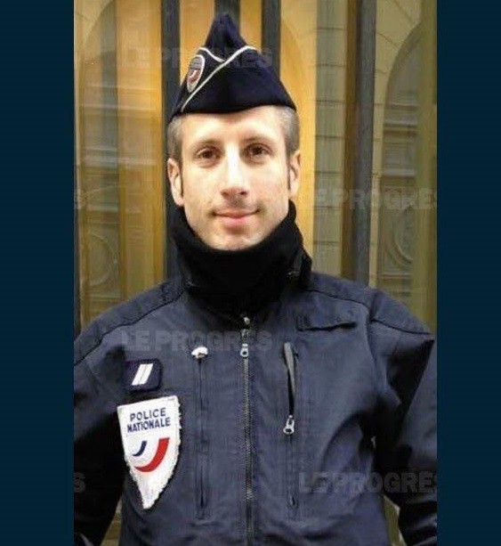 Xavier Jugelé, policier exemplaire et militant gay ...  