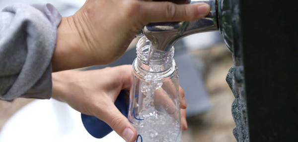 Des fontaines gratuites d’eau pétillante à Paris !