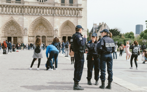 Une police made in Paris ?