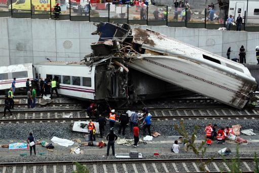 Tragique accident ferroviaire en Espagne  ...  77 morts !