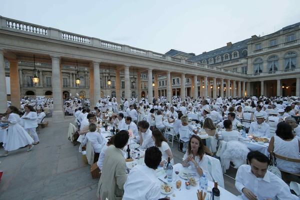 Le Dîner en Blanc au Palais Royal, ce 11 juin !