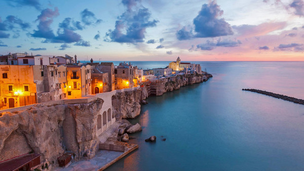 Italie    ...    Vieste sur la côte adriatique !  