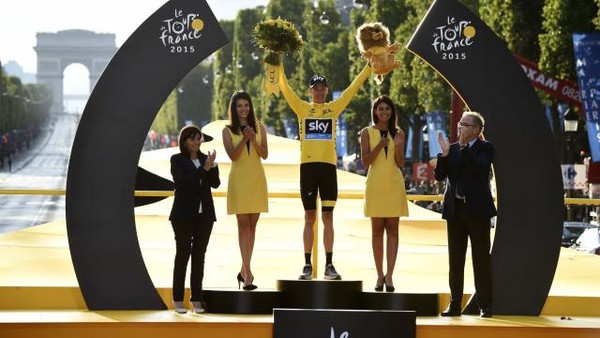 Chris Froome   ...  vainqueur du tour de France 2015 !