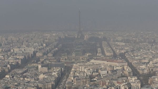 Pollution : l'air de Paris aussi nocif que le tabagisme ! 