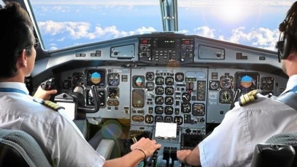 Sourire un peu ne nuit à personne   ...  dans l'avion !