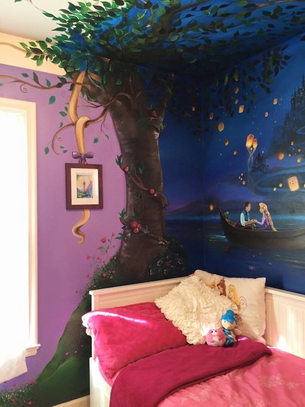 Peinture murale pour la chambre d'une petite fille !