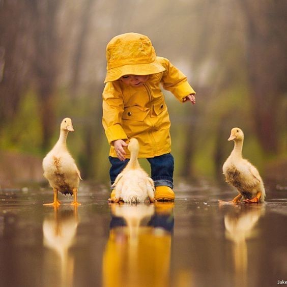 Bon mercredi les p'tits bouts  ...   Bisous et câlins  !