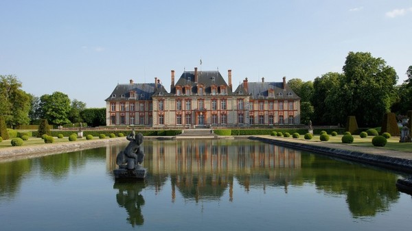 Escapade à deux pas de Paris : le château de Breteuil ...  