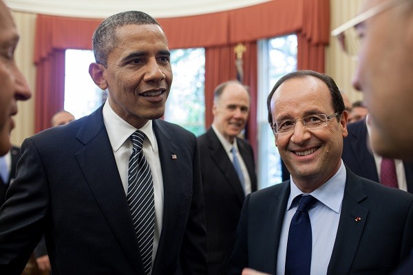 D-Day : François Hollande passe 2 fois à table !