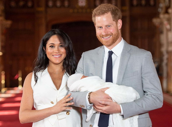 Harry et Meghan : Bébé présenté aux Britanniques !