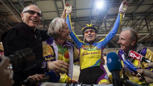 Cyclisme nouveau record : Robert Marchand 102 ans ! 
