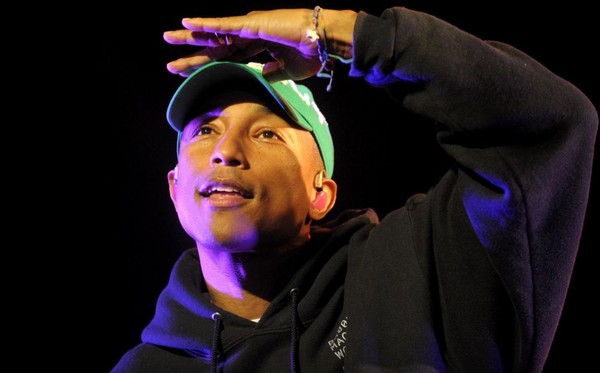 Nice : Pharrell Williams rend hommage aux victimes !