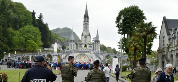 Lourdes se prépare à un pélerinage du 15 août !
