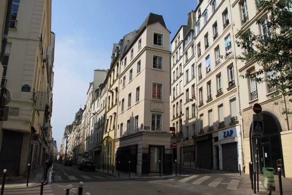 Les immeubles les plus insolites de Paris ...