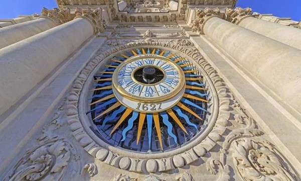 Horloge de l’église Saint-Paul-Saint-Louis  ... 