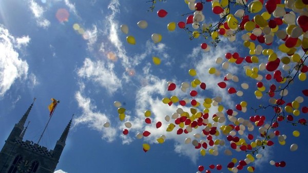 Les ballons de baudruche tuent  ... 