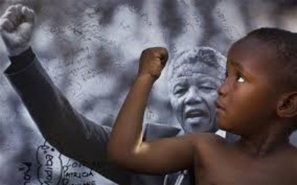 Nelson Mandela  ...  son poème préféré "INVICTUS" !