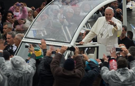Pape François aux JMJ  ...  Contre les idoles éphémères !