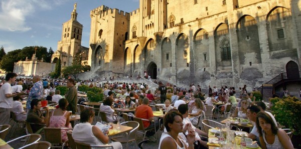Le Festival d'Avignon aura bien lieu   ...