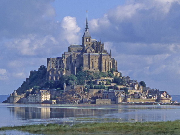 Le Mont Saint Michel    ...   lorsqu'il devient une île !