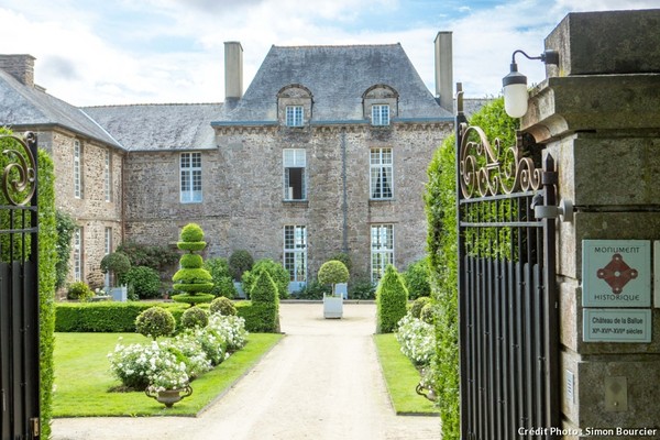 Le Château de la Ballue à Bazouges la Pérouse !