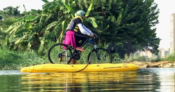  EGYPTE  ...  les bienfaits du vélo sur l’eau  !