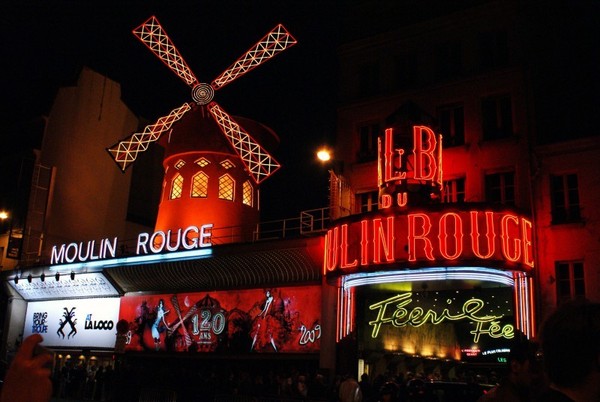 Une soirée au Moulin Rouge ... à Paris !