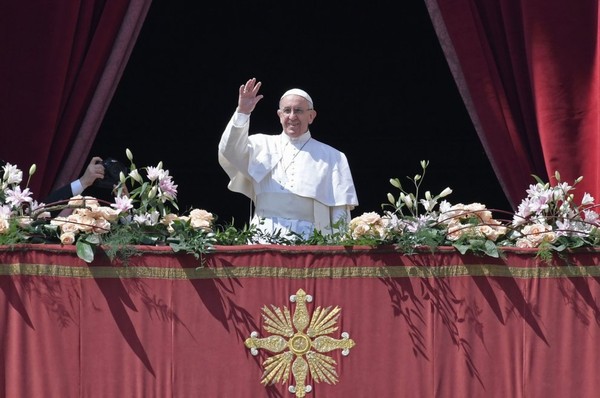 Le Pape François souhaite un avenir de paix ... 