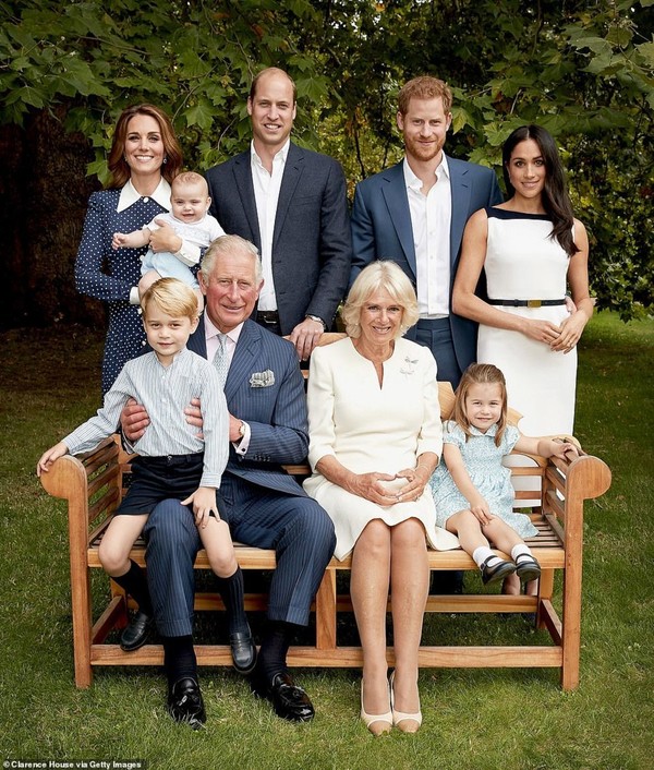 La famille du Prince Charles au complet pour ses 70 ans ...