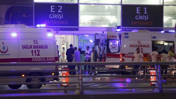 Turquie: 36 morts dans un triple attentat-suicide ! 
