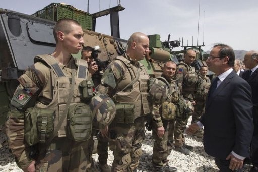 F. Hollande fait une visite surprise ... en Afghanistan !