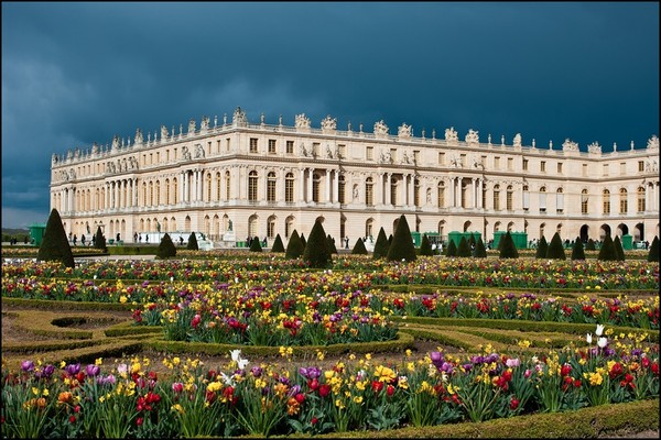 Le château de Versailles   ...