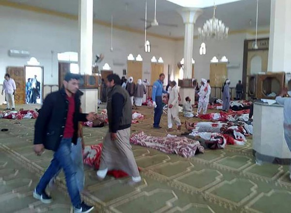 Egypte : attaque d'une mosquée ...  au moins 235 morts !