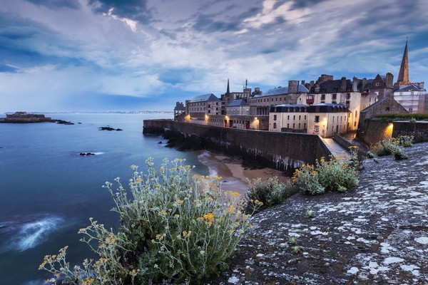 Saint Malo    ...    entre Romantisme et Thalasso  !