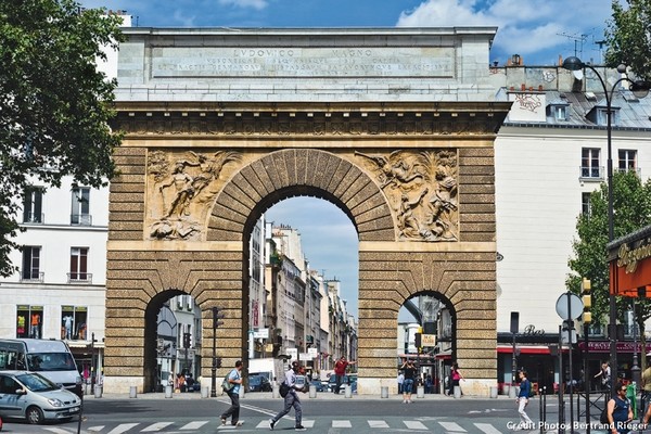 La Porte Saint Martin et la Place de la République !