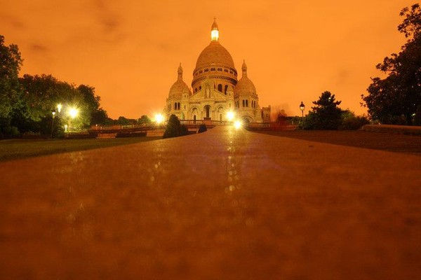 Visite de Paris     ...    the "City of lights"  !