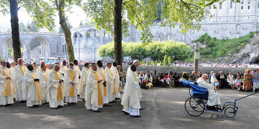 Un Miracle à Lourdes ... reconnu par l' Eglise Catholique !