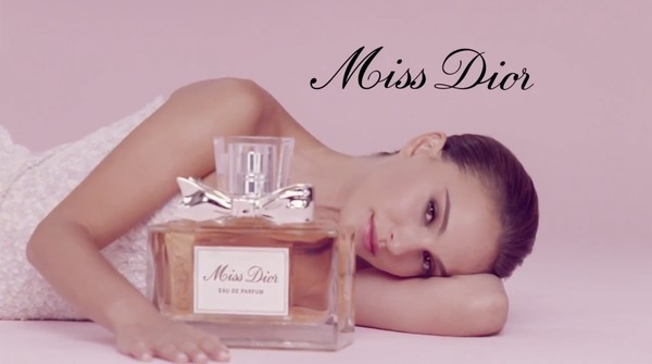 Miss Dior     ...    "la vie est belle"  !