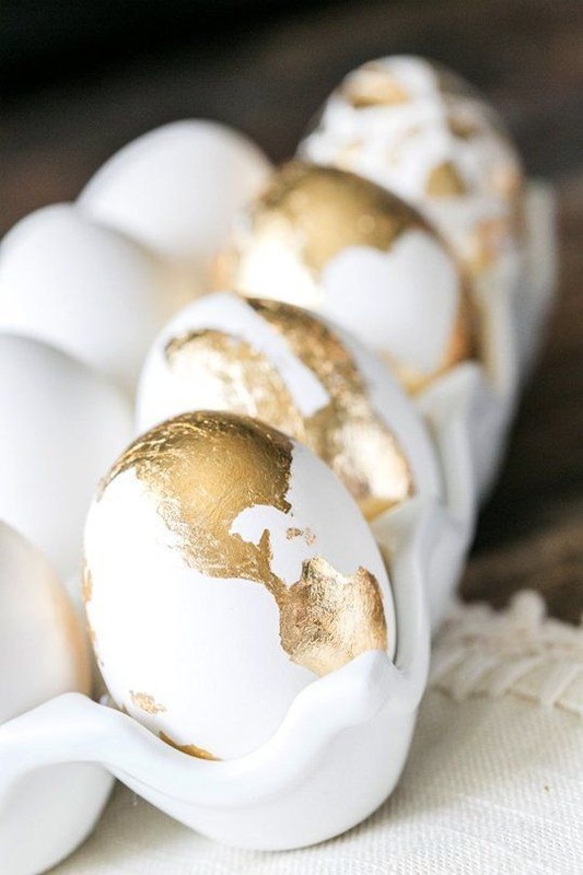 En dentelle ou en chocolat ... jolis oeufs de pâques !