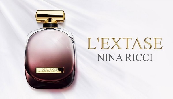 Un parfum d'amitié   ...  sur vos blogs respectifs !