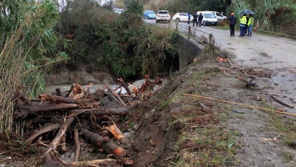 Intempéries   ...   des centaines d'habitants évacués !